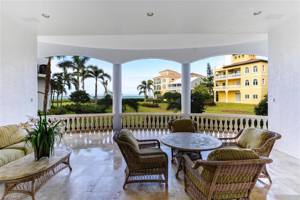 BAREFOOT BEACH - Residential