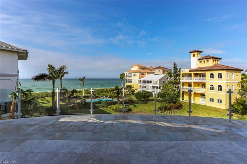 BAREFOOT BEACH - Residential