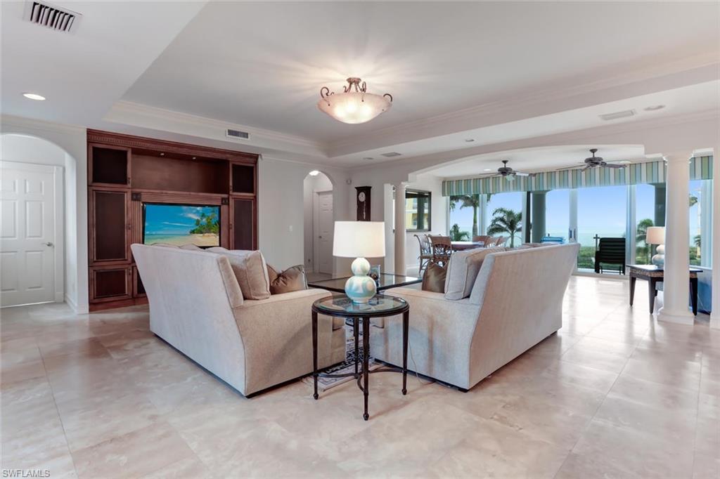 BAREFOOT BEACH - Residential