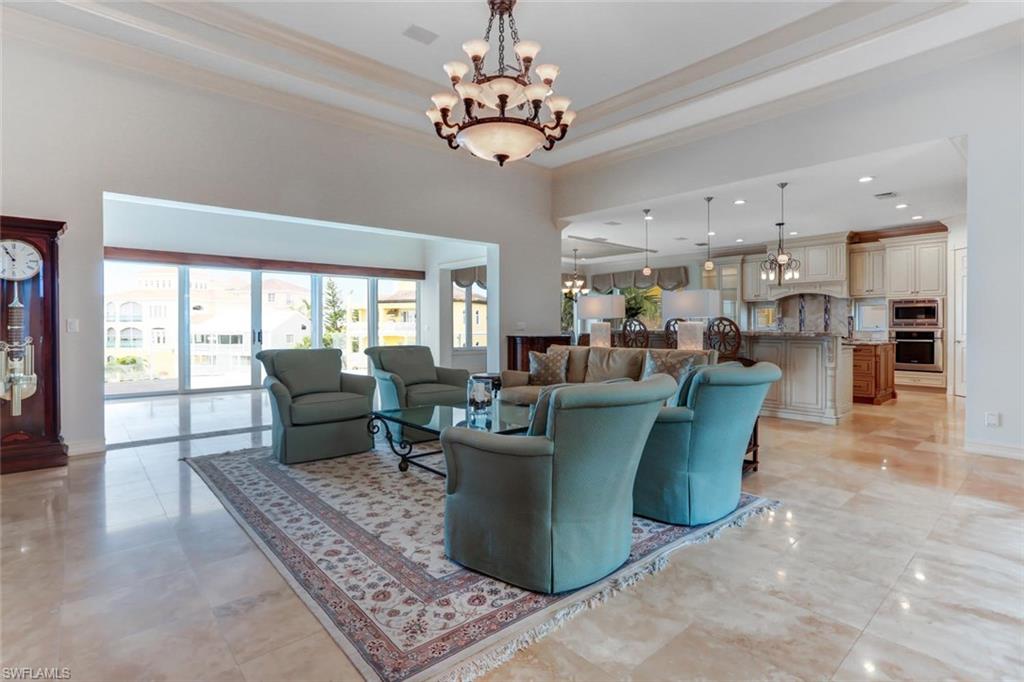 BAREFOOT BEACH - Residential