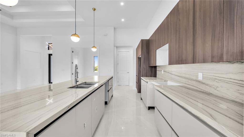 CAPE CORAL - Residential Lease