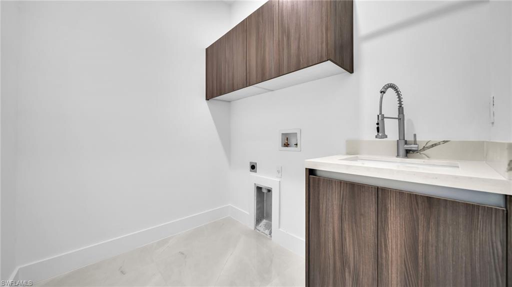 CAPE CORAL - Residential Lease