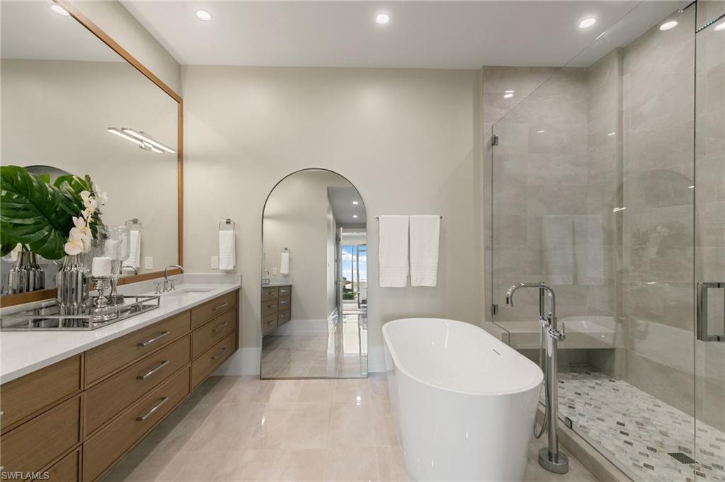 OLDE NAPLES - Residential Lease