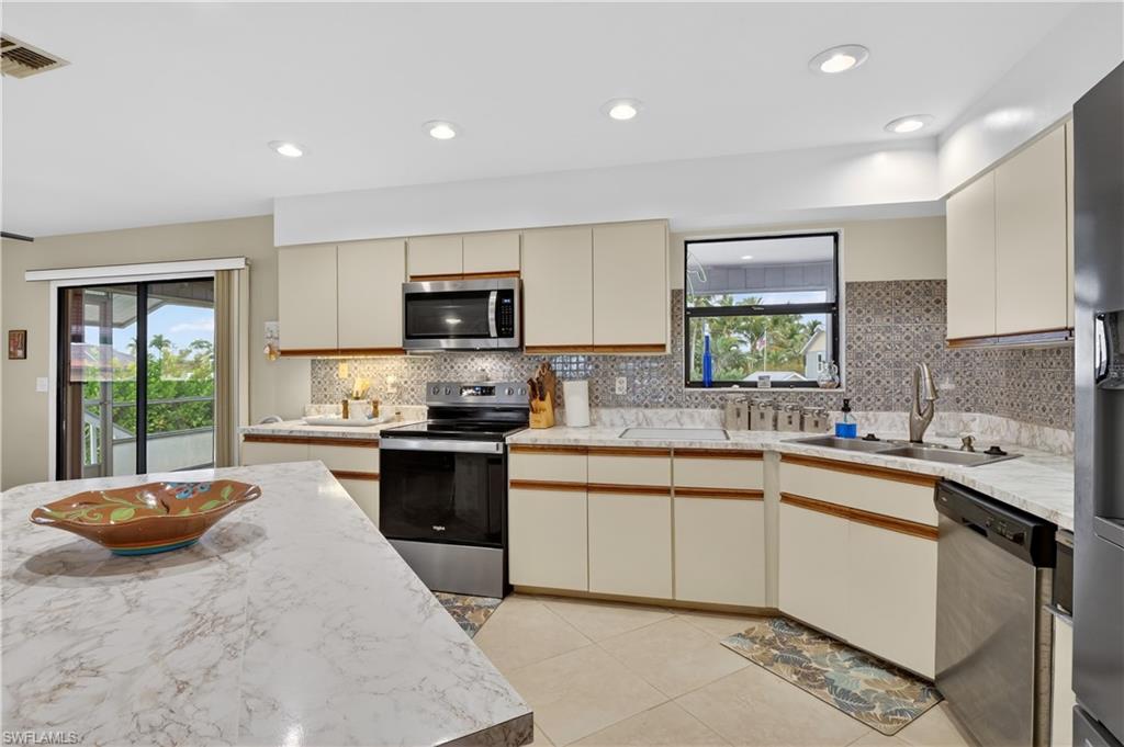 ST JAMES CITY - Residential