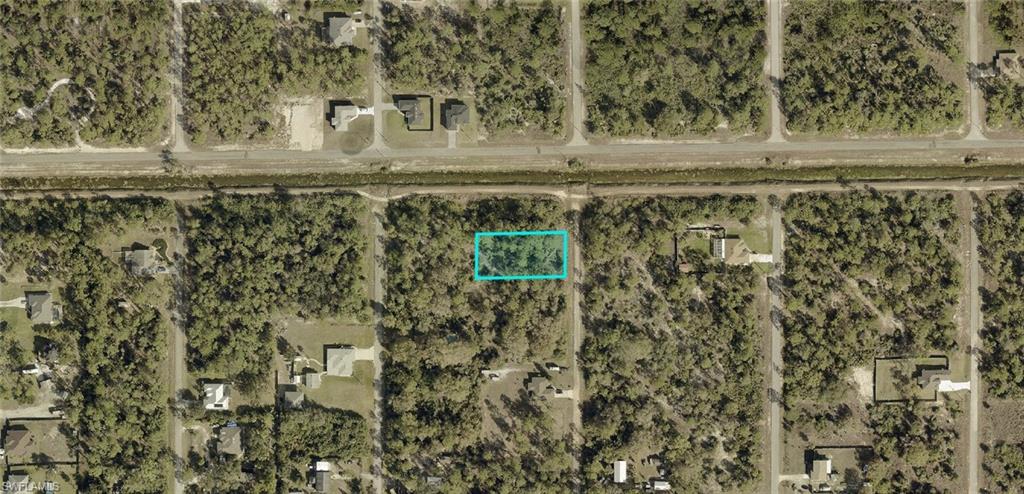 LEHIGH ACRES - Land