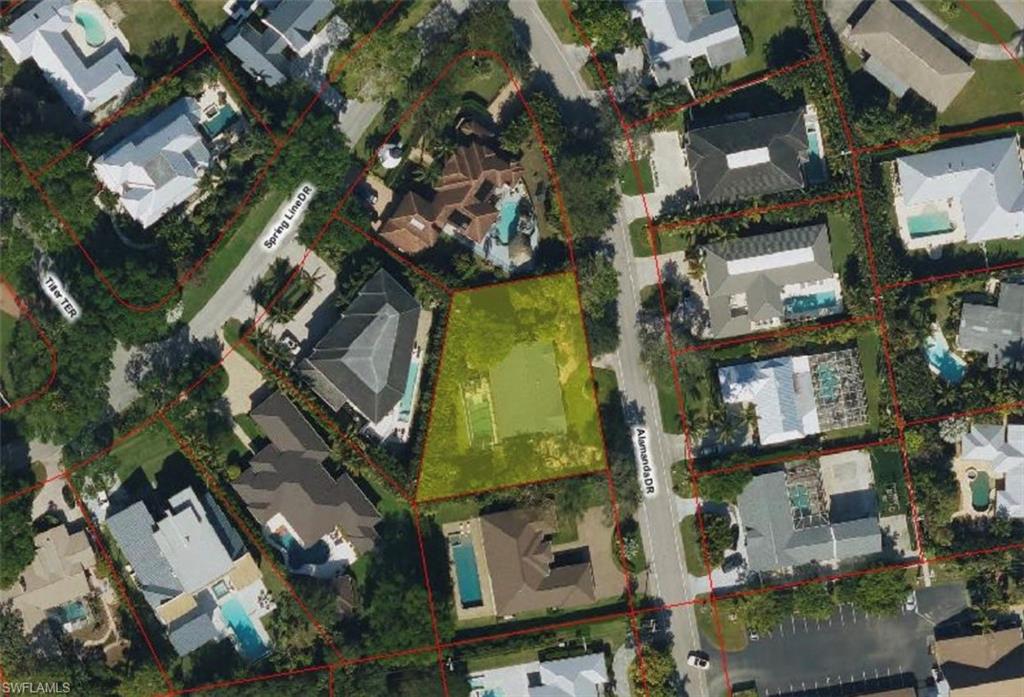 MOORINGS - Residential