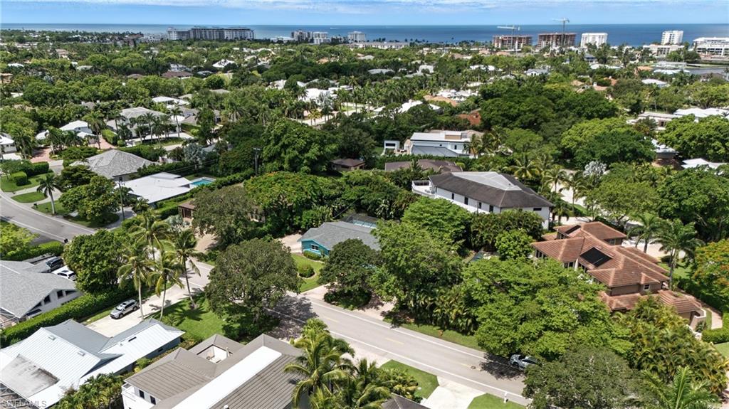 MOORINGS - Residential