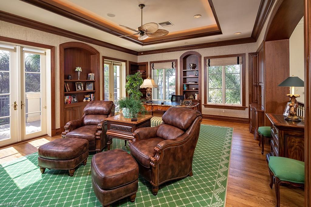 OLDE NAPLES - Residential