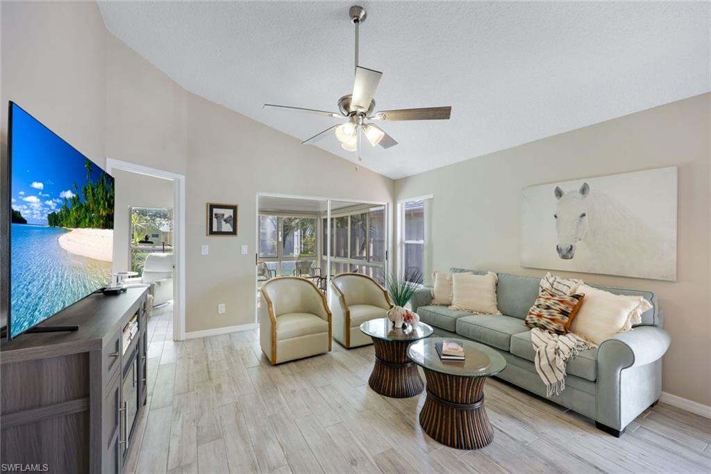 14871 Crescent Cove DR