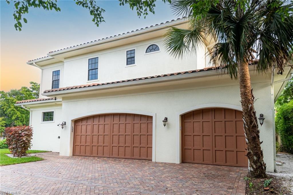 OLDE NAPLES - Residential