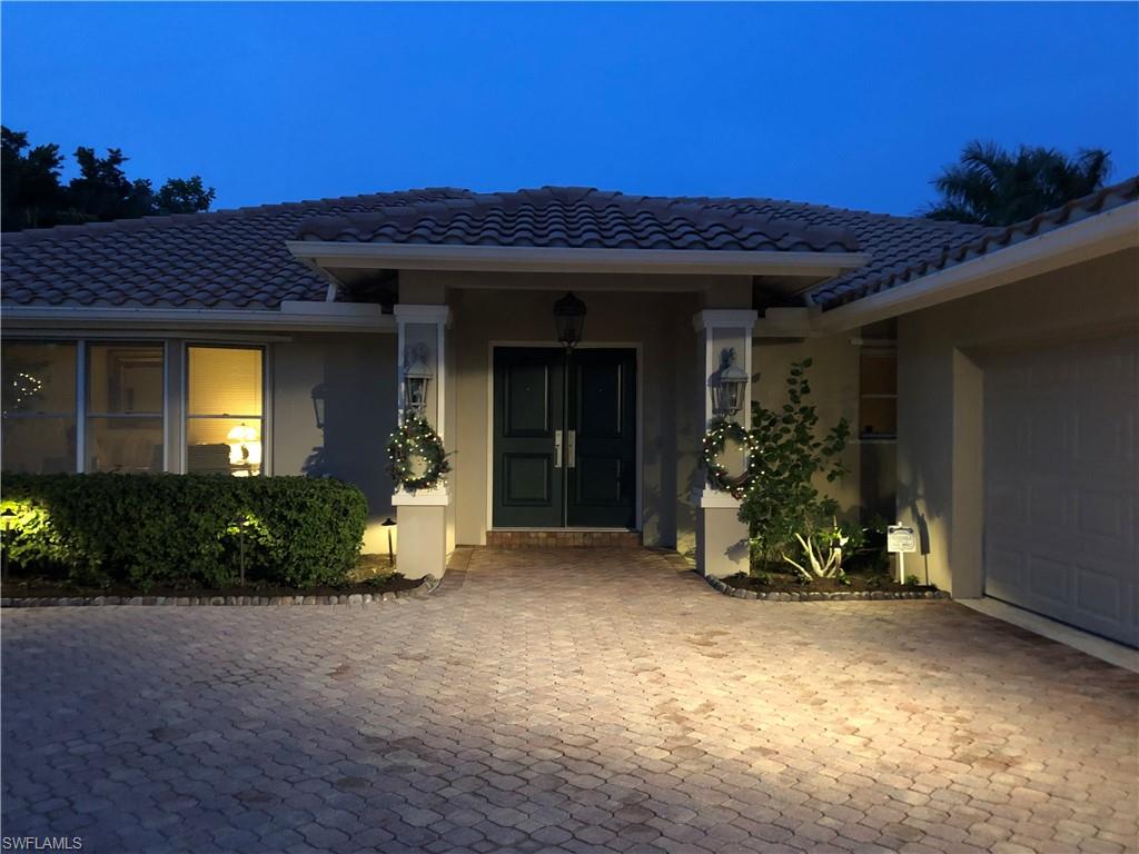 MOORINGS - Residential