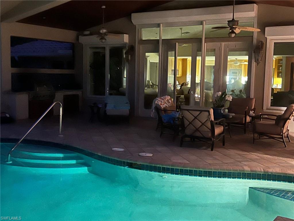 MOORINGS - Residential