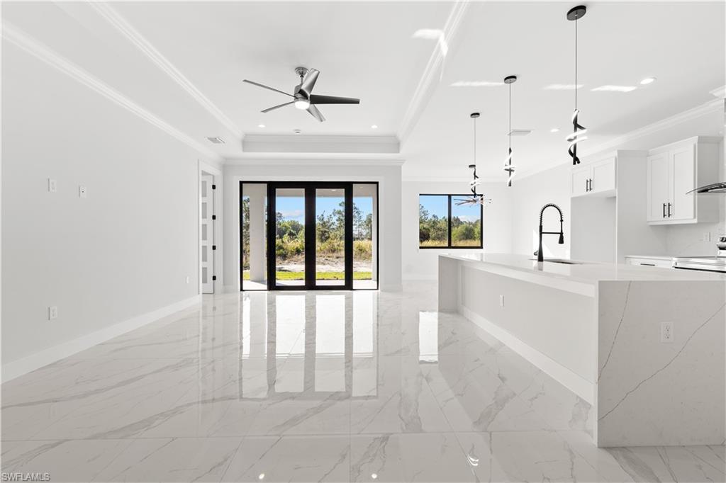 GOLDEN GATE ESTATES - Residential