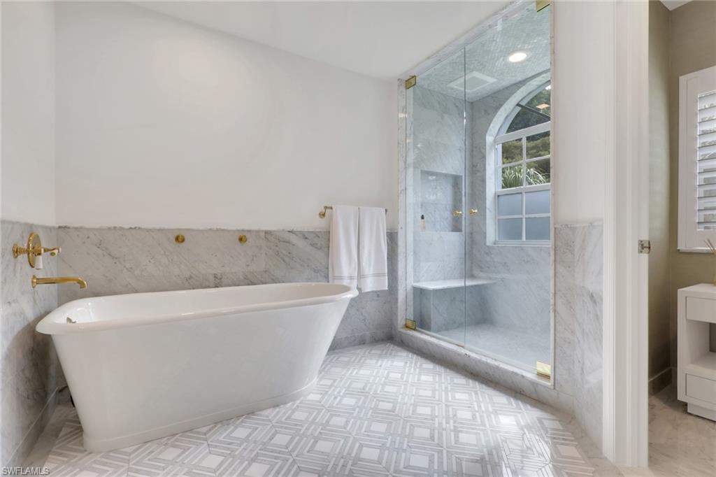 8440 Abbington CIR D22