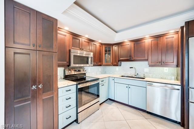 NAPLES BATH AND TENNIS CLUB - Residential