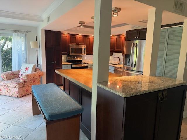 NAPLES BATH AND TENNIS CLUB - Residential