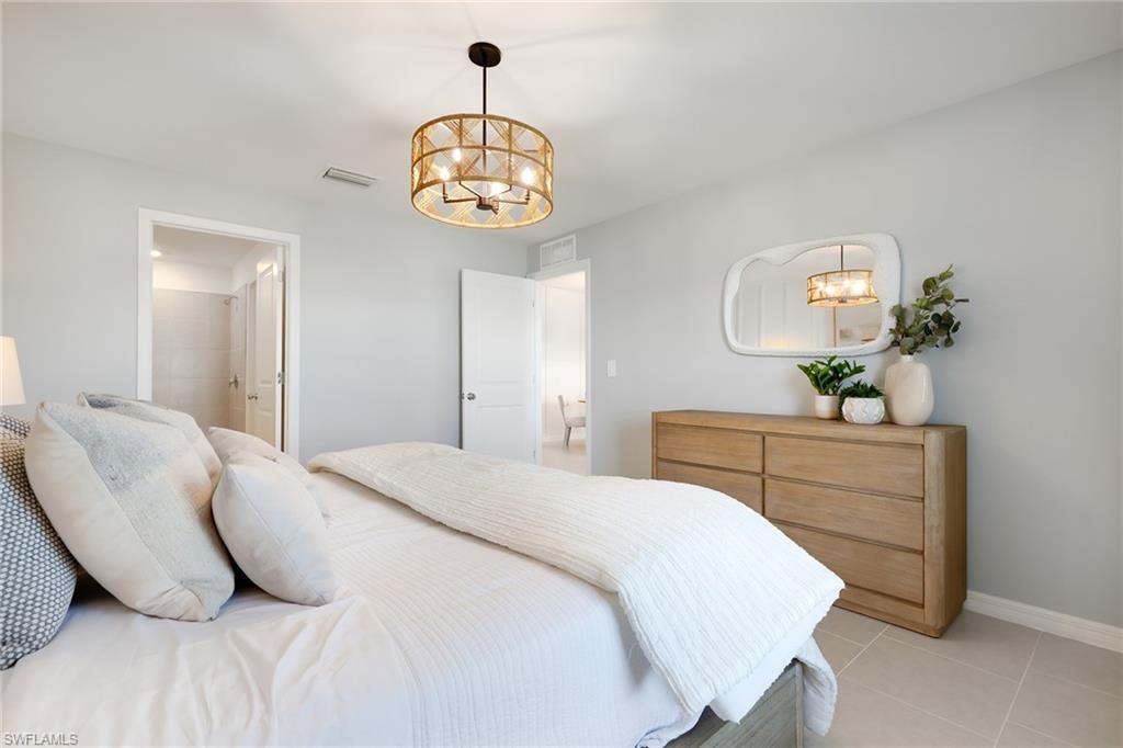 SAVANNA LAKES - Residential