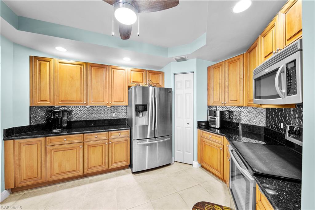 ST. TROPEZ - Residential