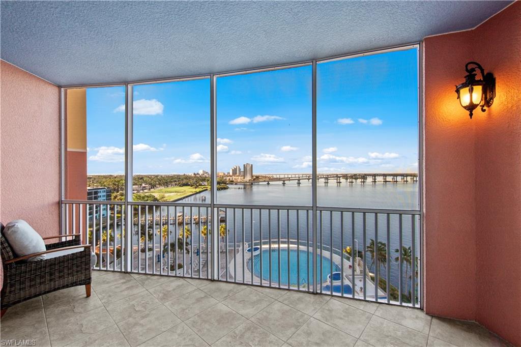 ST. TROPEZ - Residential