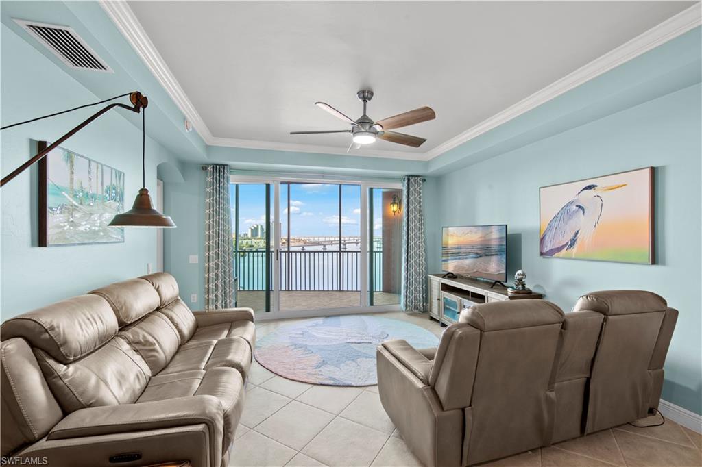 ST. TROPEZ - Residential