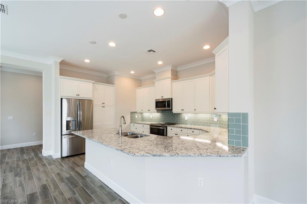 ISLES OF COLLIER PRESERVE - Residential