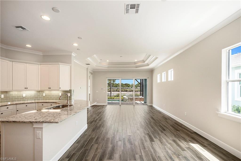 ISLES OF COLLIER PRESERVE - Residential