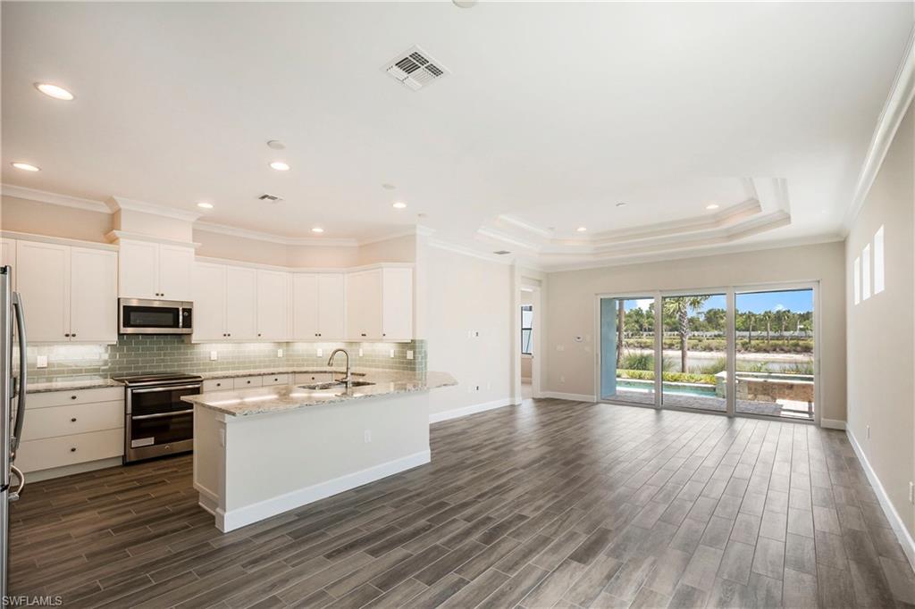 ISLES OF COLLIER PRESERVE - Residential