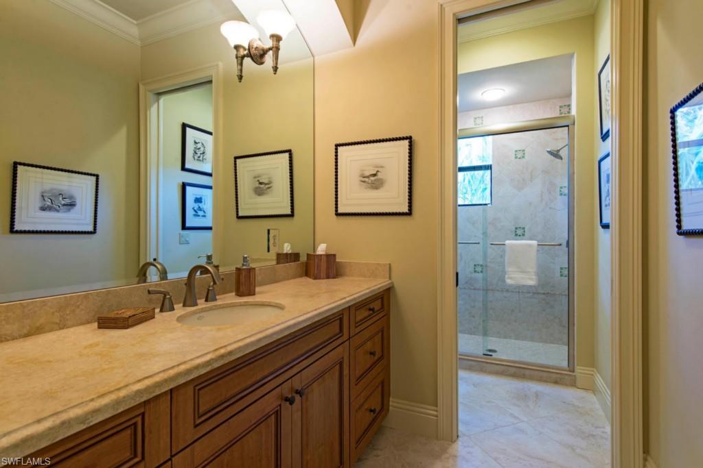 RIVERWALK - Residential