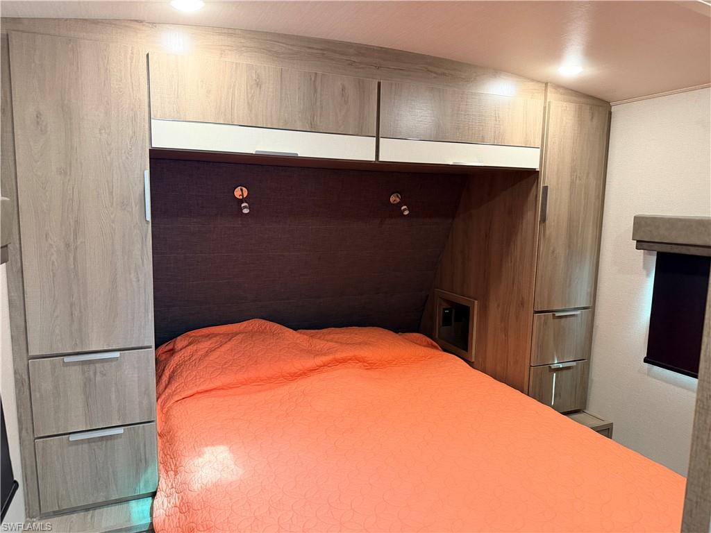 PALMETTO PALMS R V - Land