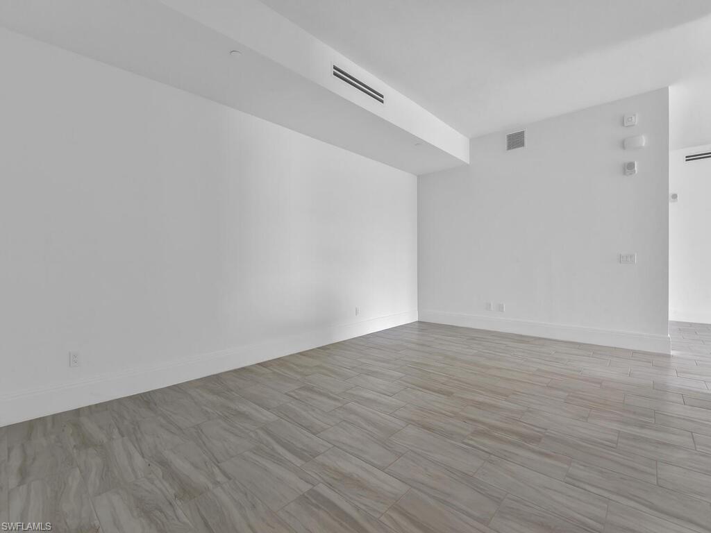 INFINITY AT THE COLONY - Residential