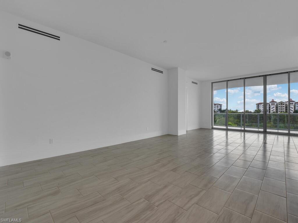 INFINITY AT THE COLONY - Residential