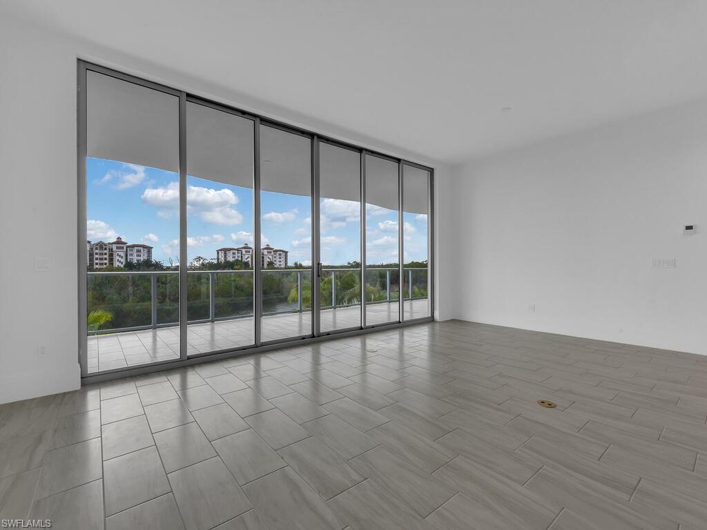 INFINITY AT THE COLONY - Residential