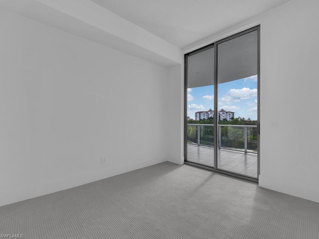 INFINITY AT THE COLONY - Residential