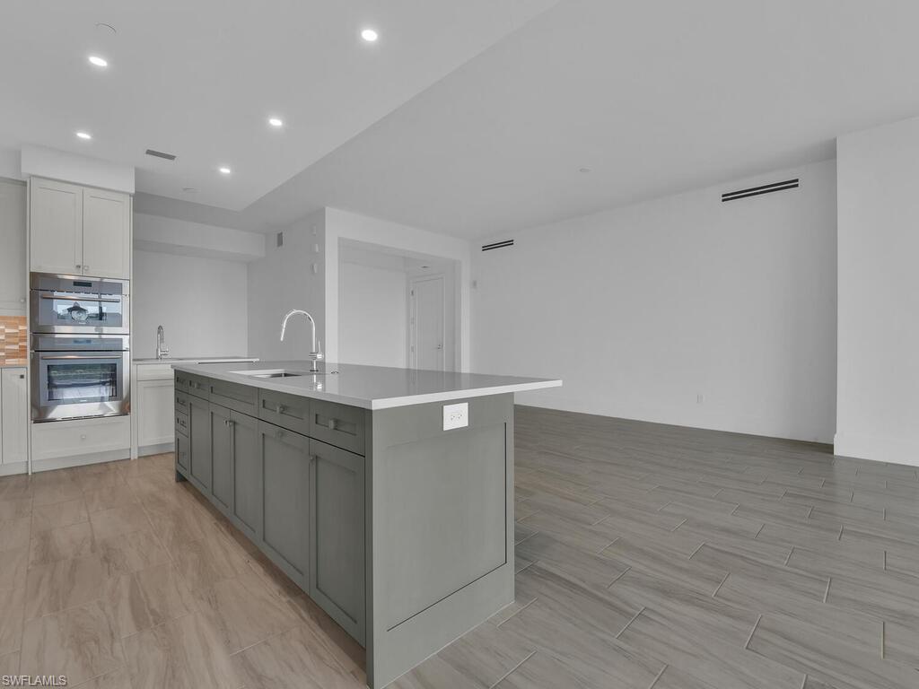 INFINITY AT THE COLONY - Residential