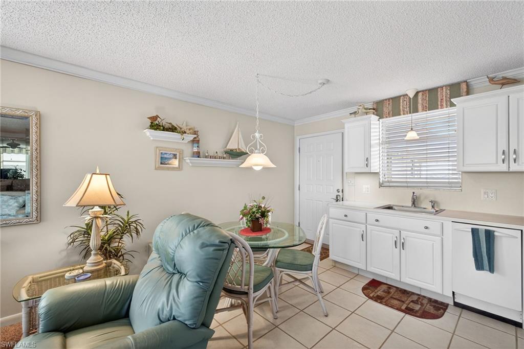 BEACH AND TENNIS CLUB - Residential