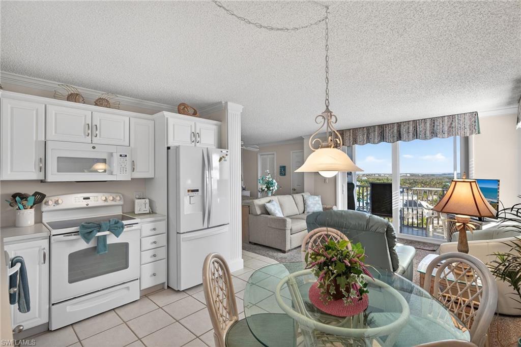 BEACH AND TENNIS CLUB - Residential