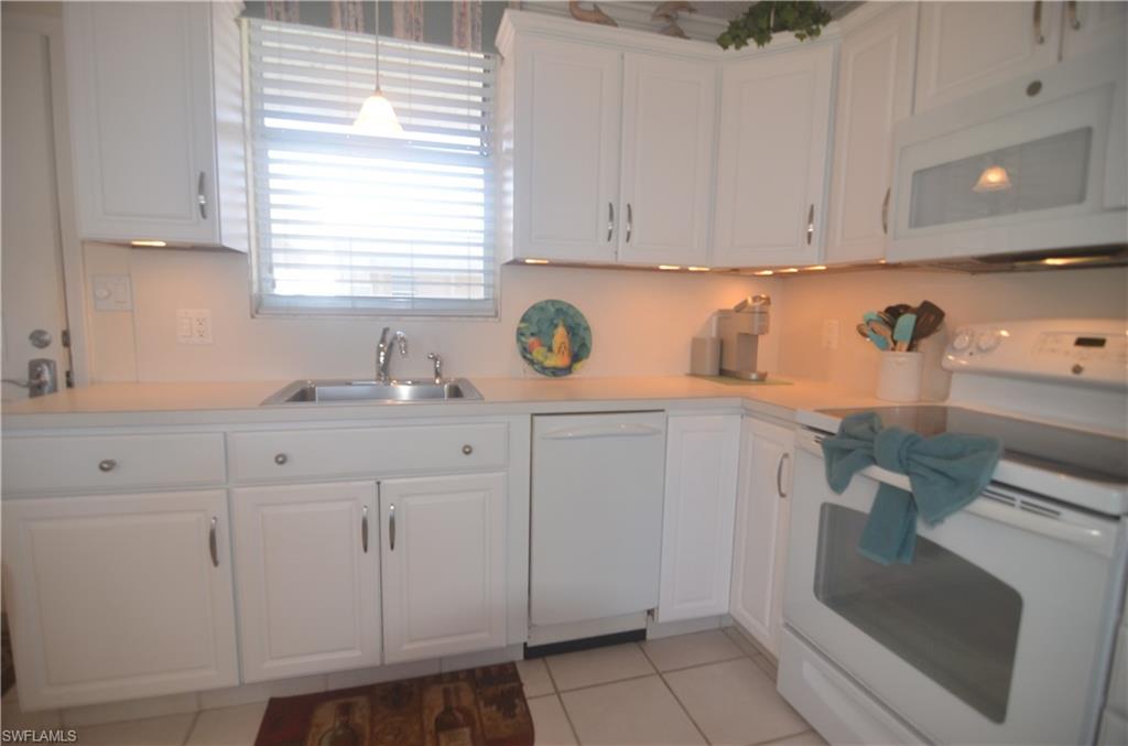 BEACH AND TENNIS CLUB - Residential