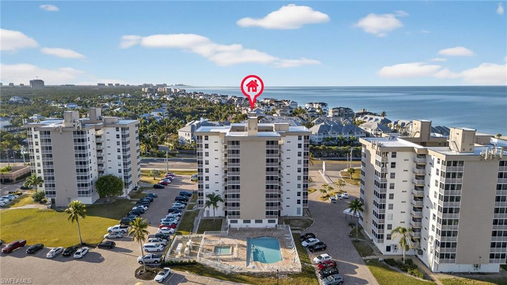 BEACH AND TENNIS CLUB - Residential