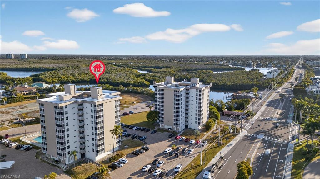 BEACH AND TENNIS CLUB - Residential