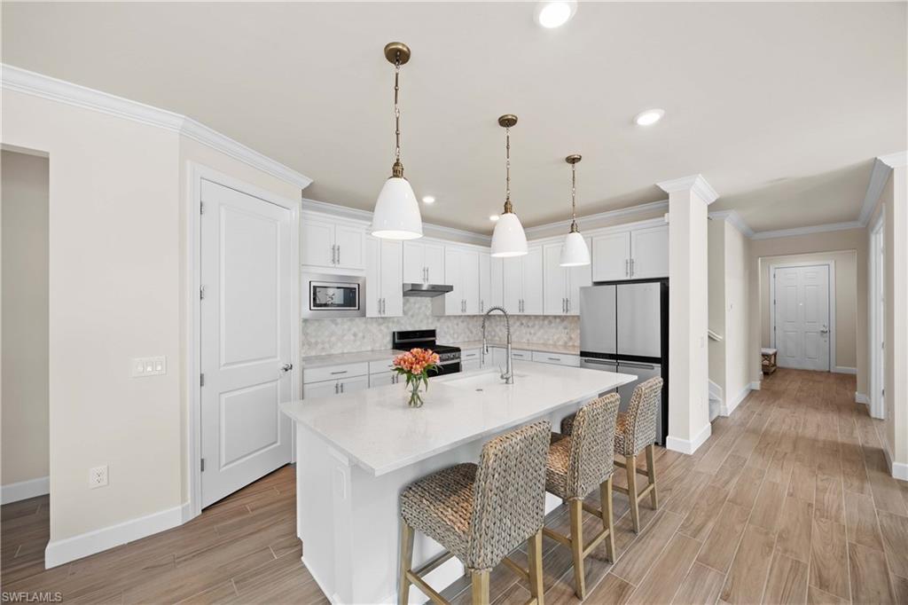 WINDING CYPRESS - Residential