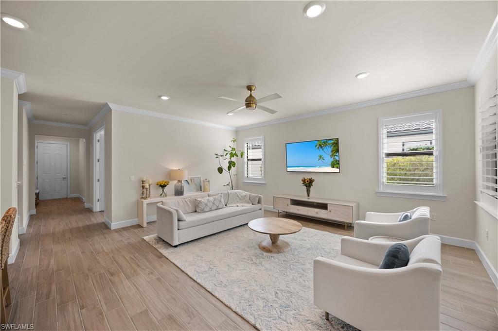 WINDING CYPRESS - Residential