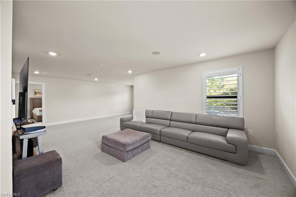 WINDING CYPRESS - Residential