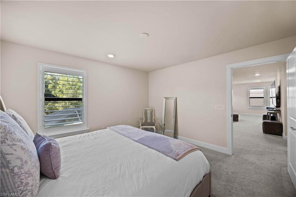 WINDING CYPRESS - Residential