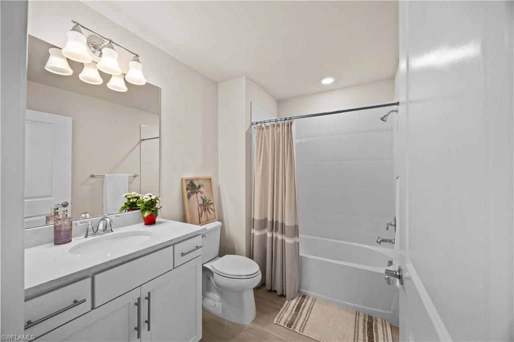 WINDING CYPRESS - Residential