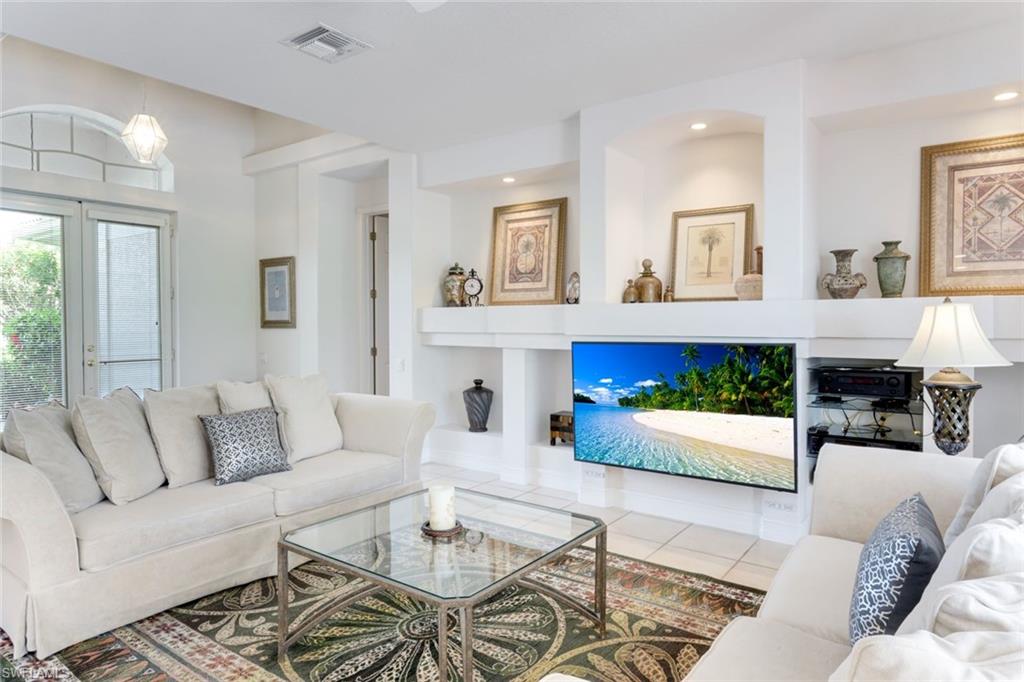 CAPE HARBOUR - Residential