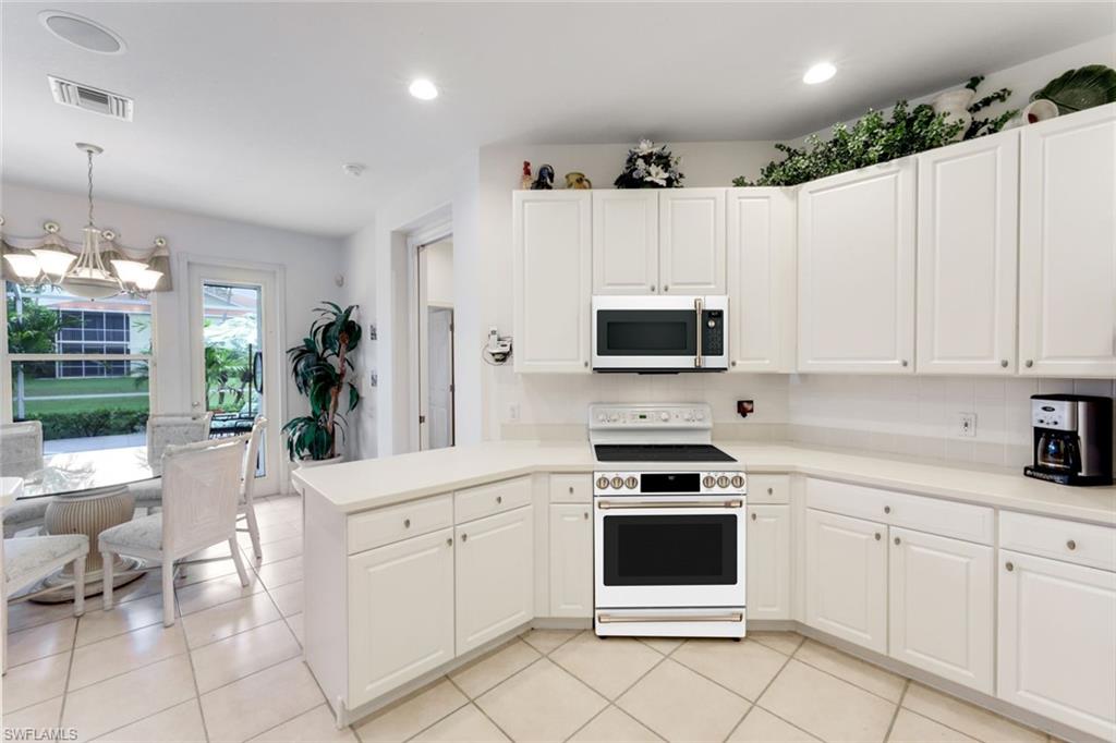 CAPE HARBOUR - Residential