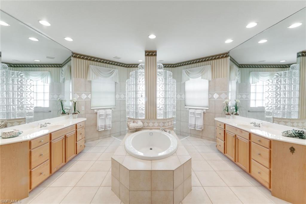 CAPE HARBOUR - Residential