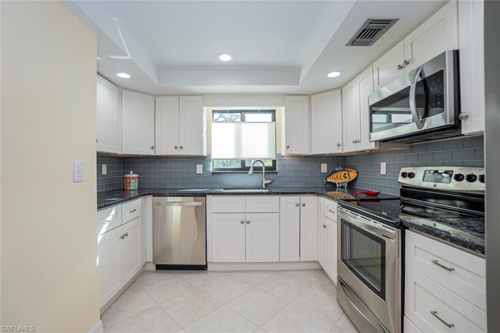 HALYARD CLUB CONDO - Residential