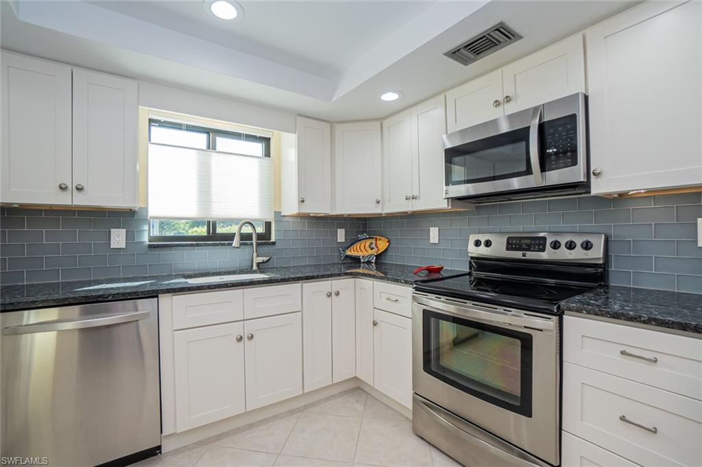 HALYARD CLUB CONDO - Residential