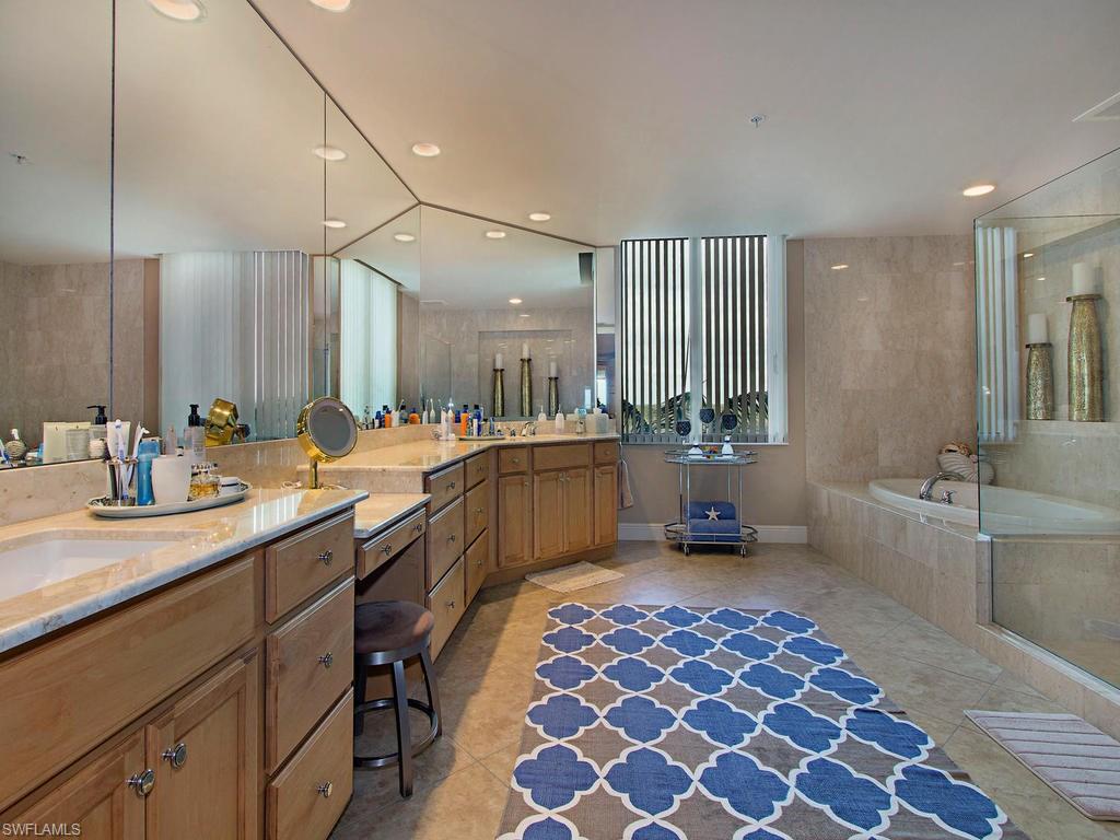 GRANDE GENEVA - Residential